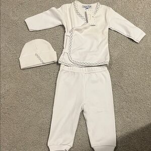Sippy Babes 6M 6 month 3 piece take me home White wrap Baby Outfit blue trim new